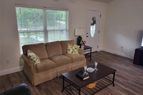 House in Ocala, Florida 3 bedrooms, 156.73 sq.m. № 1679868 - photo 2