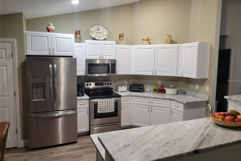 House in Ocala, Florida 3 bedrooms, 156.73 sq.m. № 1679868 - photo 9