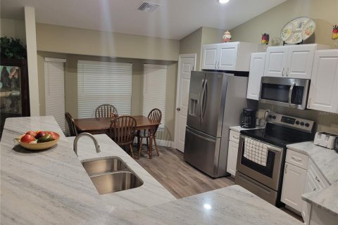 House in Ocala, Florida 3 bedrooms, 156.73 sq.m. № 1679868 - photo 8