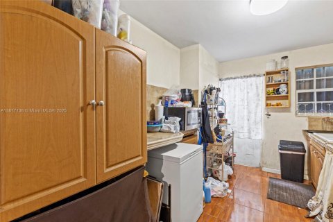 Casa en venta en West Park, Florida, 3 dormitorios, 97.55 m2 № 1944408 - foto 11