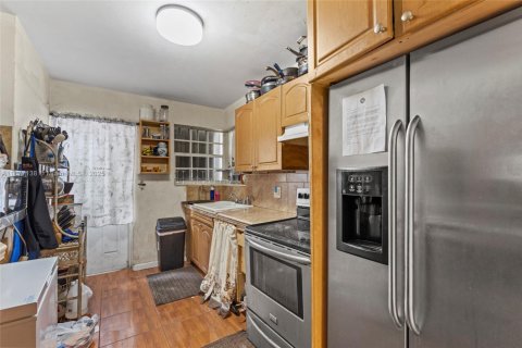 Casa en venta en West Park, Florida, 3 dormitorios, 97.55 m2 № 1944408 - foto 12