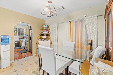 Casa en venta en West Park, Florida, 3 dormitorios, 97.55 m2 № 1944408 - foto 5