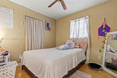 Casa en venta en West Park, Florida, 3 dormitorios, 97.55 m2 № 1944408 - foto 14
