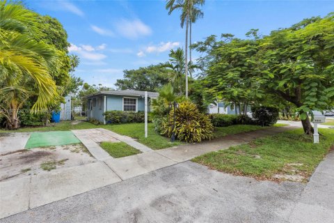 Casa en venta en West Park, Florida, 3 dormitorios, 97.55 m2 № 1944408 - foto 20