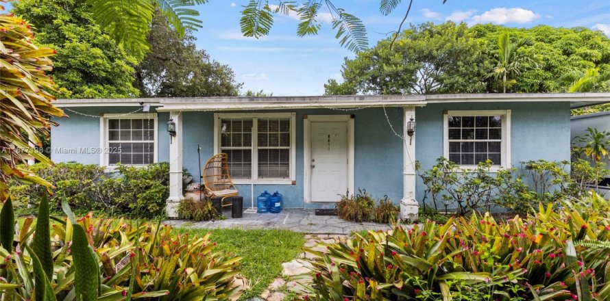 Casa en West Park, Florida 3 dormitorios, 97.55 m2 № 1944408