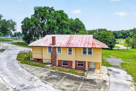 Propiedad comercial en venta en Fruitland Park, Florida № 2210586 - foto 4