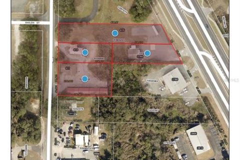 Propiedad comercial en venta en Fruitland Park, Florida № 2210586 - foto 20
