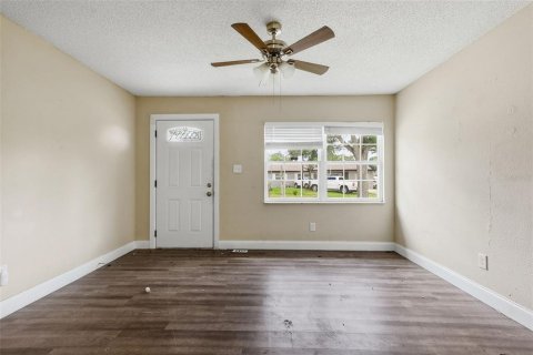 Villa ou maison à vendre à Orlando, Floride: 4 chambres, 137.68 m2 № 2302874 - photo 8