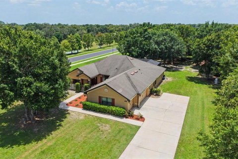 House in Dade City, Florida 4 bedrooms, 212.47 sq.m. № 2239283 - photo 5