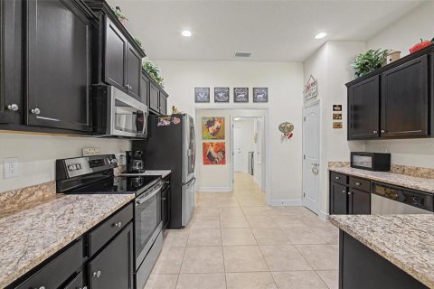 House in Dade City, Florida 4 bedrooms, 212.47 sq.m. № 2239283 - photo 17