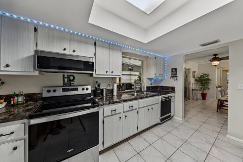 Casa en venta en Pompano Beach, Florida, 2 dormitorios, 128.39 m2 № 2317027 - foto 6