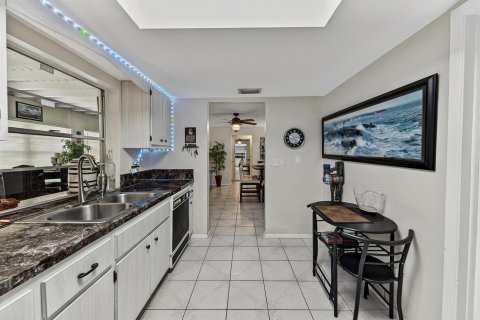 Casa en venta en Pompano Beach, Florida, 2 dormitorios, 128.39 m2 № 2317027 - foto 5