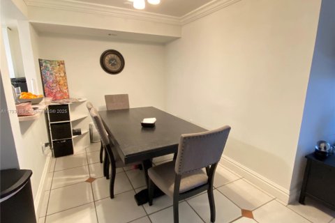 Condominio en venta en Miami, Florida, 3 dormitorios, 120.12 m2 № 1959007 - foto 7