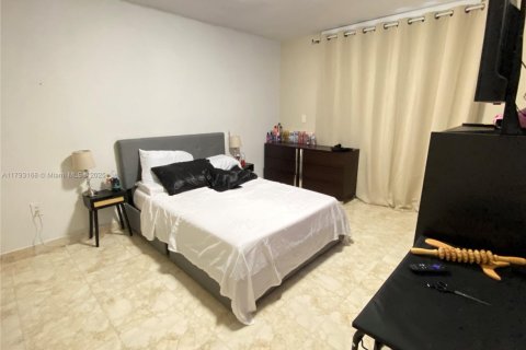 Condominio en venta en Miami, Florida, 3 dormitorios, 120.12 m2 № 1959007 - foto 15