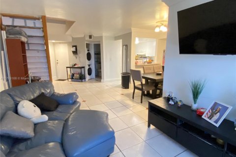 Condominio en venta en Miami, Florida, 3 dormitorios, 120.12 m2 № 1959007 - foto 8