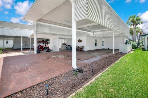 House in Titusville, Florida 1 bedroom, 102.19 sq.m. № 2238421 - photo 22