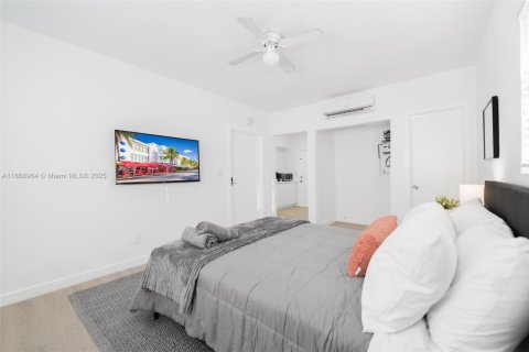 Apartment in Miami, Florida 685.34 sq.m. № 1896548 - photo 3