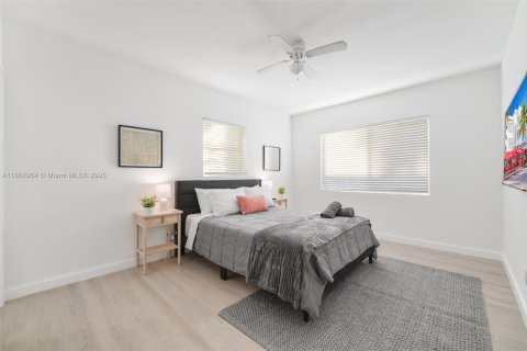Apartment in Miami, Florida 685.34 sq.m. № 1896548 - photo 1