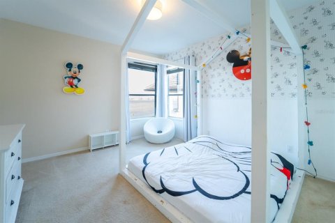 Casa en alquiler en Orlando, Florida, 6 dormitorios, 479.38 m2 № 1906884 - foto 16