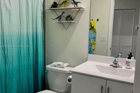 Снять в аренду таунхаус в Хайалиа, Флорида 3 спальни, 137.77м2, № 2080413 - фото 15