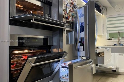 Copropriété à louer à Hollywood, Floride: 1 chambre, 55.46 m2 № 1966802 - photo 8