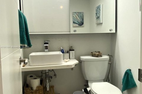 Copropriété à louer à Hollywood, Floride: 1 chambre, 55.46 m2 № 1966802 - photo 12