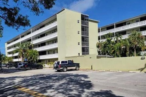 Copropriété à louer à Hollywood, Floride: 1 chambre, 55.46 m2 № 1966802 - photo 3