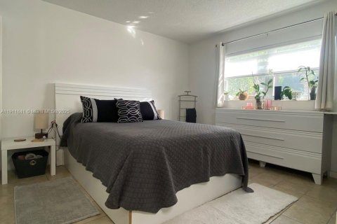 Copropriété à louer à Hollywood, Floride: 1 chambre, 55.46 m2 № 1966802 - photo 14