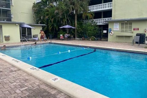 Copropriété à louer à Hollywood, Floride: 1 chambre, 55.46 m2 № 1966802 - photo 24