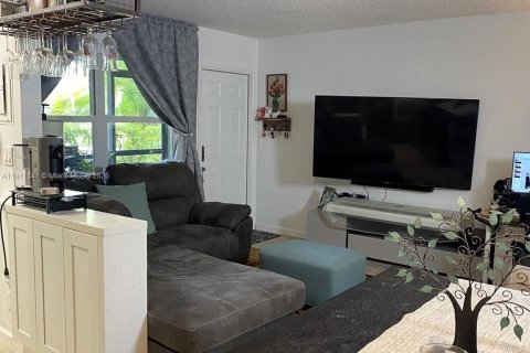 Copropriété à louer à Hollywood, Floride: 1 chambre, 55.46 m2 № 1966802 - photo 5