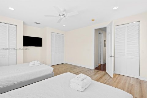 Townhouse in Fort Lauderdale, Florida 4 bedrooms, 254.09 sq.m. № 1740076 - photo 18