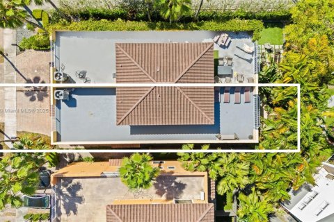 Townhouse in Fort Lauderdale, Florida 4 bedrooms, 254.09 sq.m. № 1740076 - photo 29
