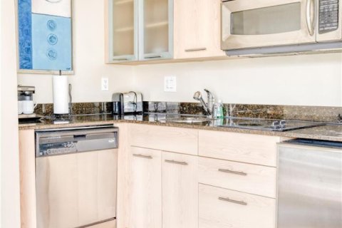 Condo in Fort Lauderdale, Florida, 1 bedroom № 2154257 - photo 8