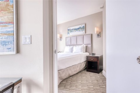 Condo in Fort Lauderdale, Florida, 1 bedroom № 2154257 - photo 9