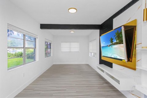 Casa en venta en Orlando, Florida, 3 dormitorios, 126.44 m2 № 1915758 - foto 16