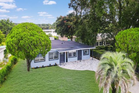 Casa en venta en Orlando, Florida, 3 dormitorios, 126.44 m2 № 1915758 - foto 2