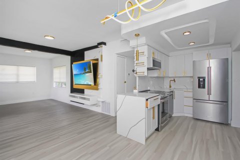 Casa en venta en Orlando, Florida, 3 dormitorios, 126.44 m2 № 1915758 - foto 7