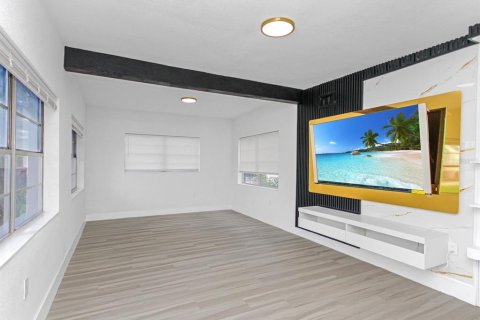 Casa en venta en Orlando, Florida, 3 dormitorios, 126.44 m2 № 1915758 - foto 15