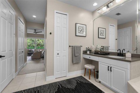 Copropriété à vendre à Fort Myers, Floride: 3 chambres, 183.57 m2 № 2383531 - photo 30