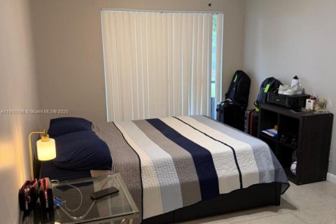 Copropriété à louer à Coral Springs, Floride: 2 chambres, 100.8 m2 № 1966014 - photo 13