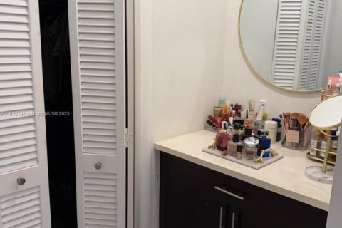 Copropriété à louer à Coral Springs, Floride: 2 chambres, 100.8 m2 № 1966014 - photo 16