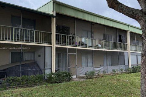 Copropriété à louer à Coral Springs, Floride: 2 chambres, 100.8 m2 № 1966014 - photo 20