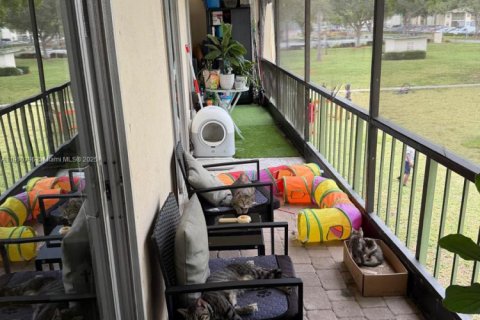 Copropriété à louer à Coral Springs, Floride: 2 chambres, 100.8 m2 № 1966014 - photo 19