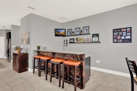 House in Winter Garden, Florida 4 bedrooms, 334.54 sq.m. № 1878238 - photo 16