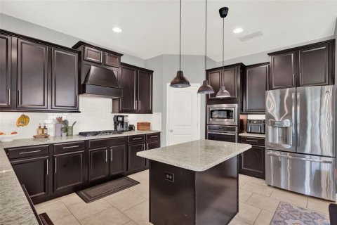 House in Winter Garden, Florida 4 bedrooms, 334.54 sq.m. № 1878238 - photo 12