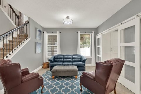 House in Winter Garden, Florida 4 bedrooms, 334.54 sq.m. № 1878238 - photo 6