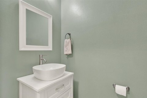 House in Winter Garden, Florida 4 bedrooms, 334.54 sq.m. № 1878238 - photo 22