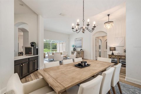 House in Land O' Lakes, Florida 4 bedrooms, 324.88 sq.m. № 1894221 - photo 7