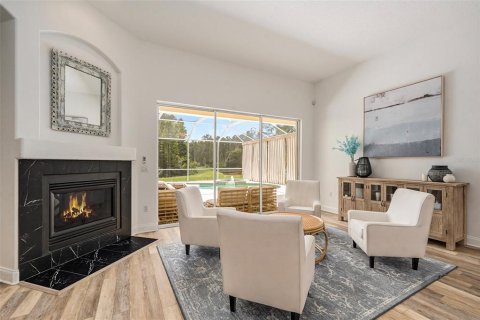 House in Land O' Lakes, Florida 4 bedrooms, 324.88 sq.m. № 1894221 - photo 5