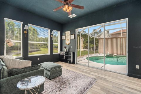 House in Land O' Lakes, Florida 4 bedrooms, 324.88 sq.m. № 1894221 - photo 19